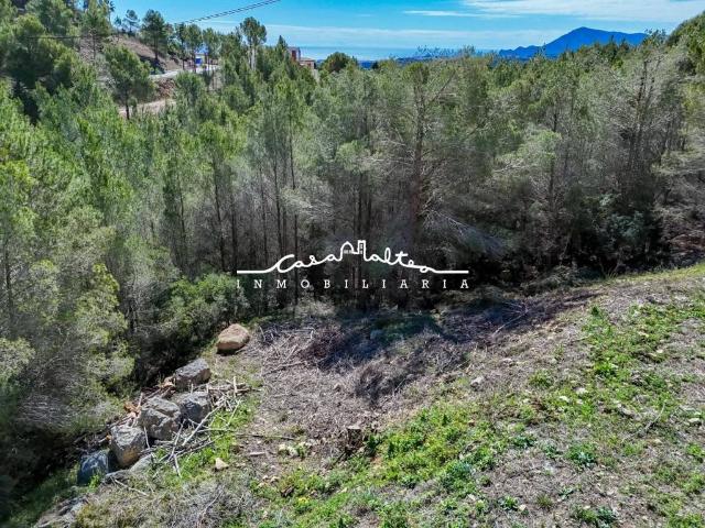 Terreno en venta en Callosa D'en Sarrià, Valencia