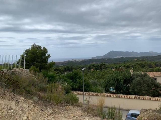 Terreno en venta en Callosa D'en Sarrià, Valencia