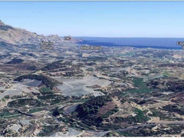Terreno en venta en la Marina Baixa, Valencia