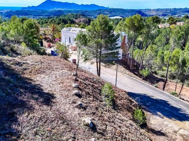 Terreno en venta en Callosa D'en Sarrià, Valencia