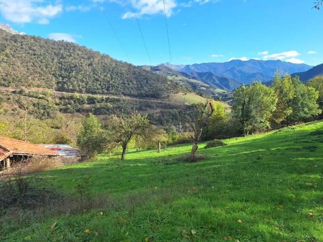Terreno en venta en Camaleño, Cantabria
