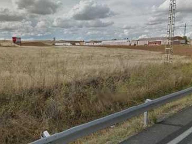Terreno en venta en Camarma De Esteruelas, Madrid