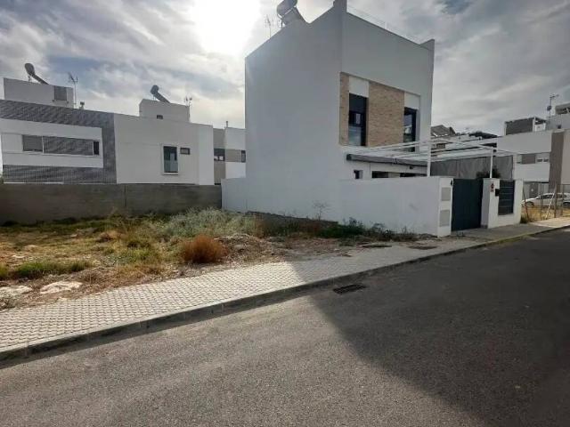 Terreno en venta en Camas, Sevilla
