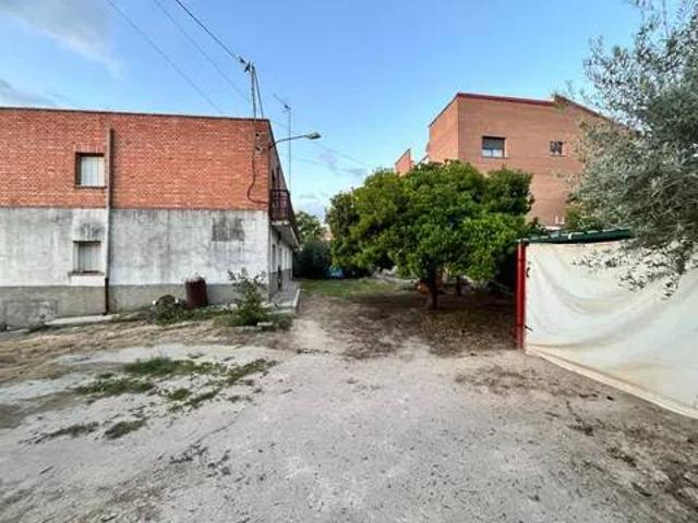 Terreno en venta en Campo Real, Madrid