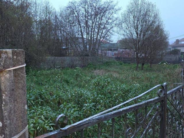 Terreno en venta en Darbo, O Morrazo