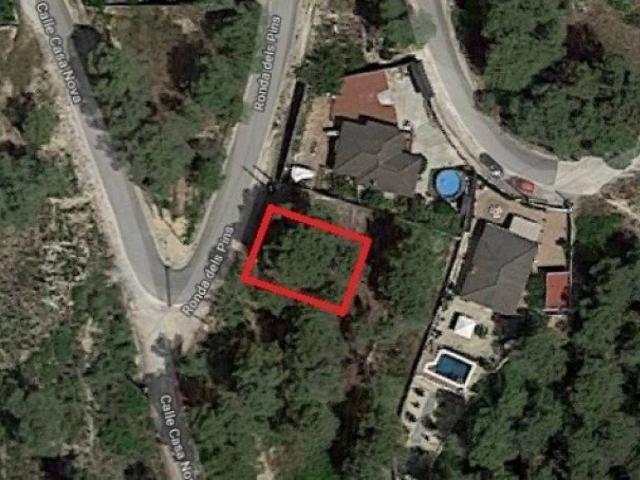 Terreno en venta en Canyelles