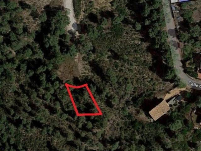 Terreno en venta en Canyelles