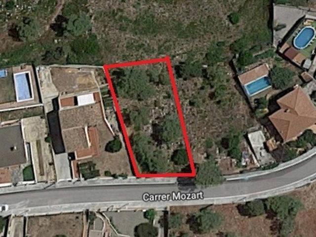 Terreno en venta en Canyelles
