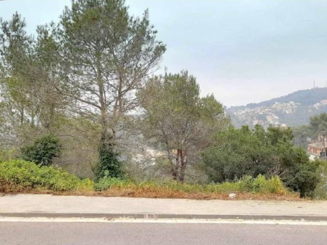 Terreno en venta en Canyelles