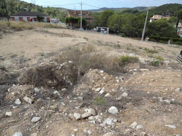 Terreno en venta en Canyelles