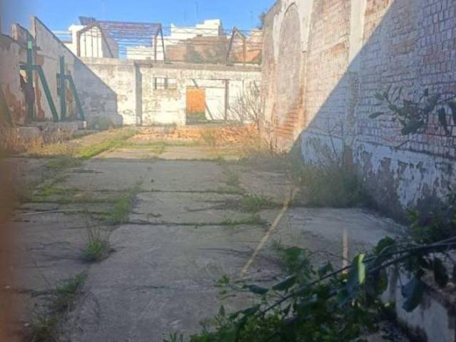 Terreno en venta en Carmona, Andalucía