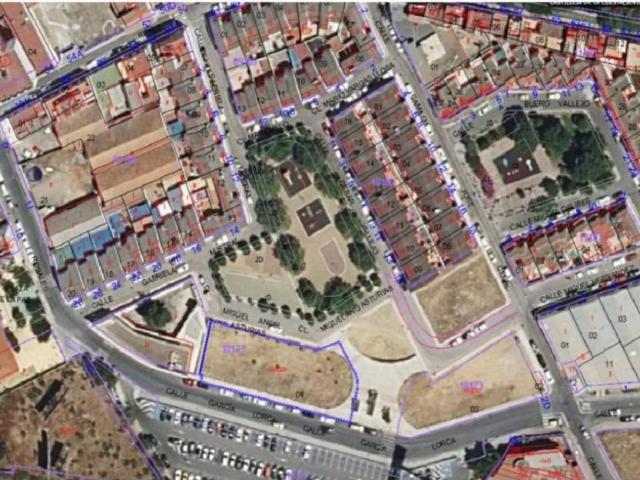 Terreno en venta en Castilleja De La Cuesta, Sevilla