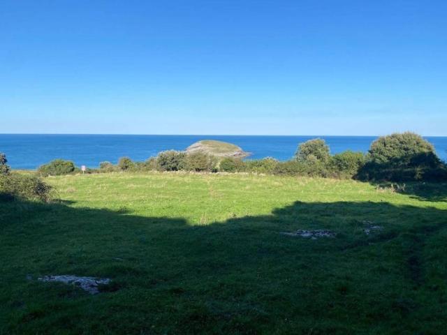 Terreno en venta en Sonabia, Castro-urdiales