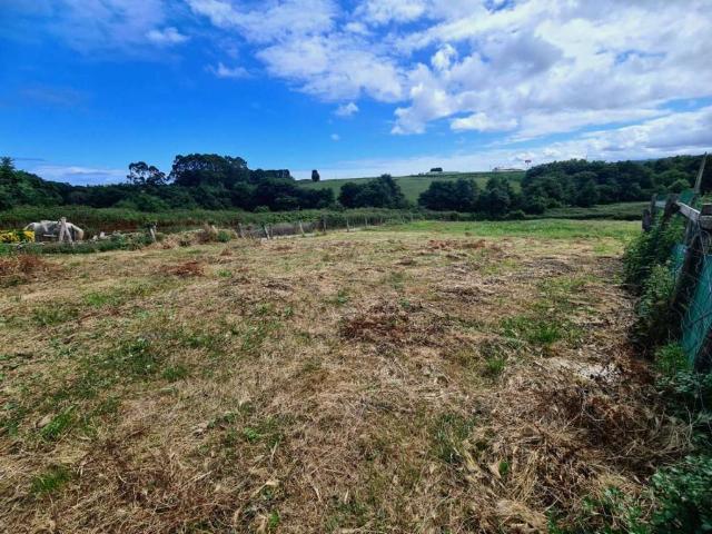 Terreno en venta en Castropol