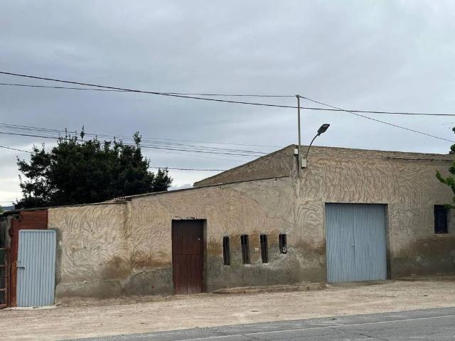 Terreno en venta en Catral