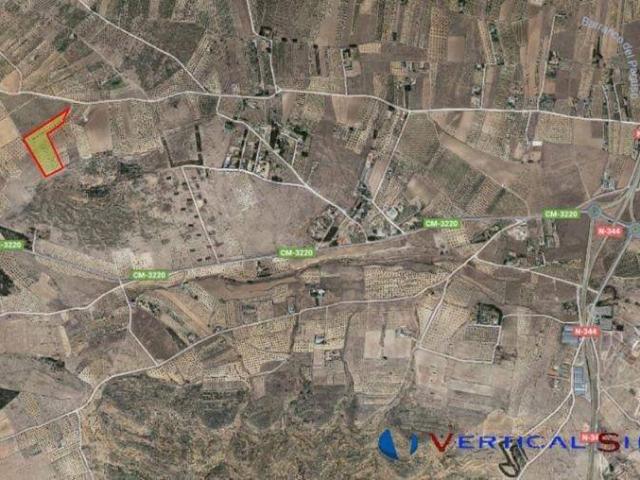Terreno en venta en Caudete, Castilla-La Mancha