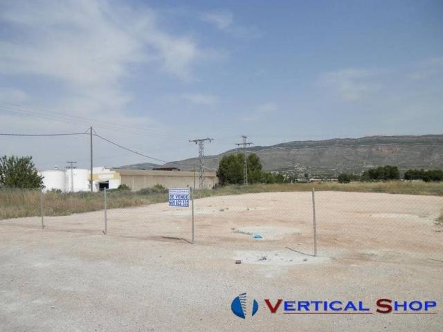 Terreno en venta en Caudete, Castilla-La Mancha