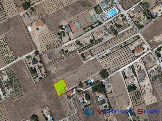 Terreno en venta en Caudete, Castilla-La Mancha