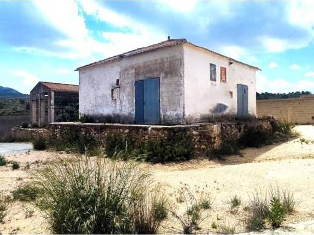 Terreno en venta en Caudete, Castilla-La Mancha