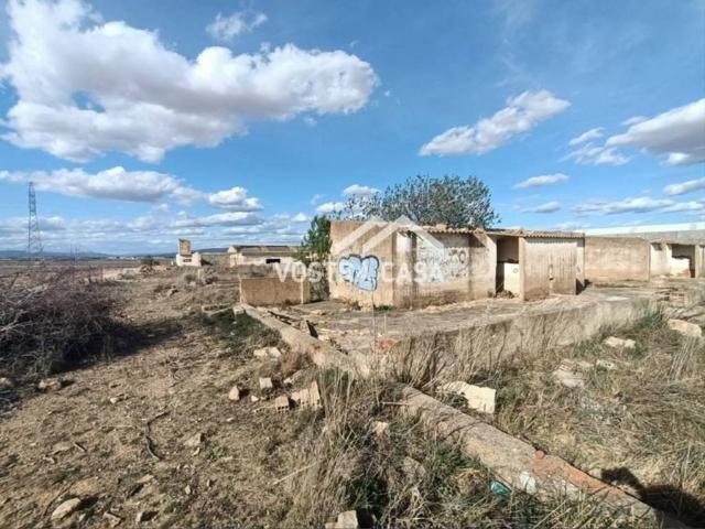 Terreno en venta en La Plana de Utiel-Requena, Valencia