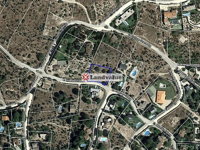 Terreno en venta en Cebreros, Urbanización Calas de Guisando