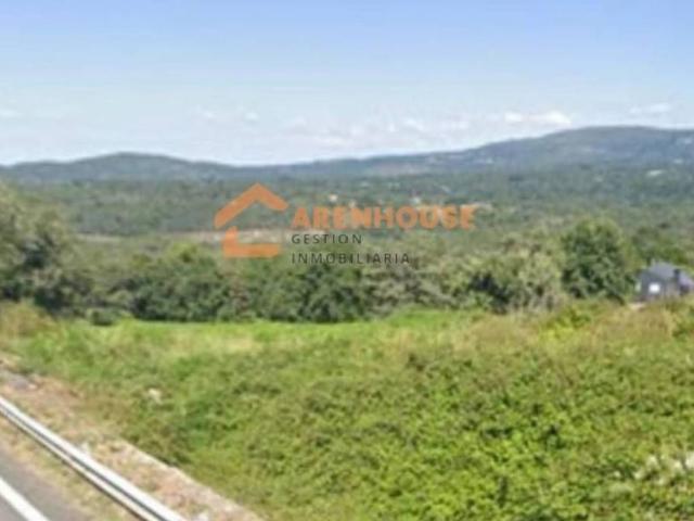 Terreno en venta en Celanova