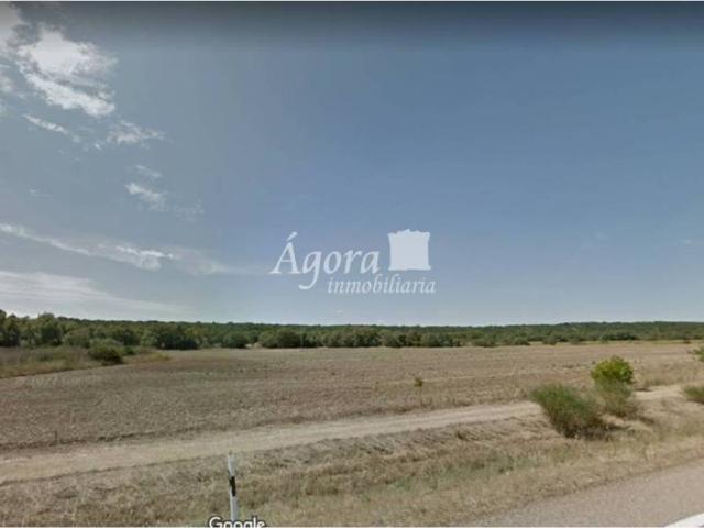 Terreno en venta en Cervatos De La Cueza, Castilla y León