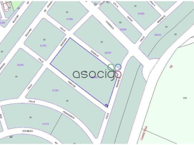 Terreno en venta en Chiloeches, Castilla-La Mancha