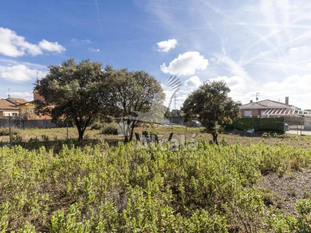 Terreno en venta en Chiloeches, Urbanización Medina Azahara