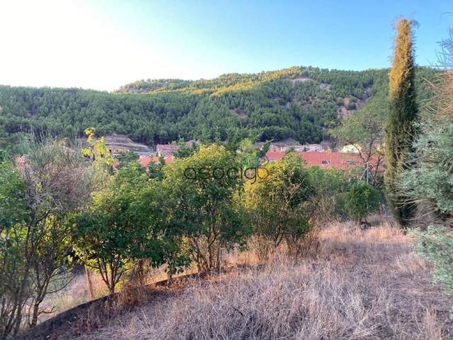 Terreno en venta en Chiloeches, Castilla-La Mancha