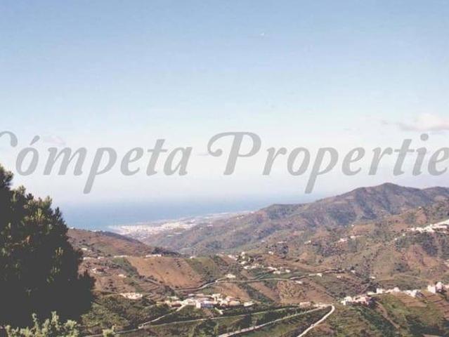 Terreno en venta en Cómpeta, Málaga