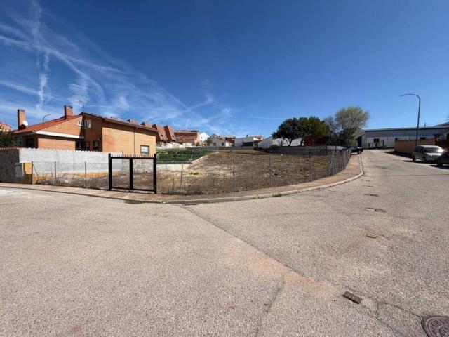 Terreno en venta en Corpa, Madrid