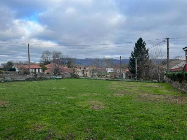 Terreno en venta en Corvera De Toranzo, Cantabria