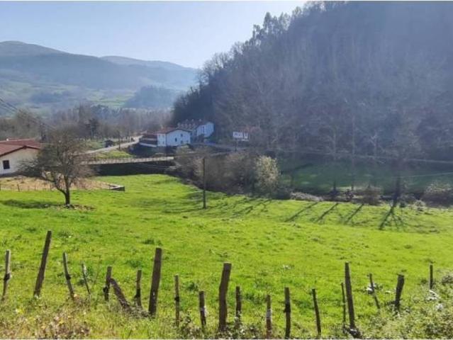 Terreno en venta en Corvera De Toranzo, Cantabria