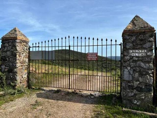 Terreno en venta en Sierra de Huelva, Andalucía