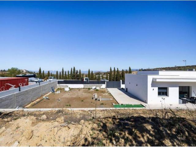 Terreno en venta en Comarca de la Vega de Granada, Andalucía