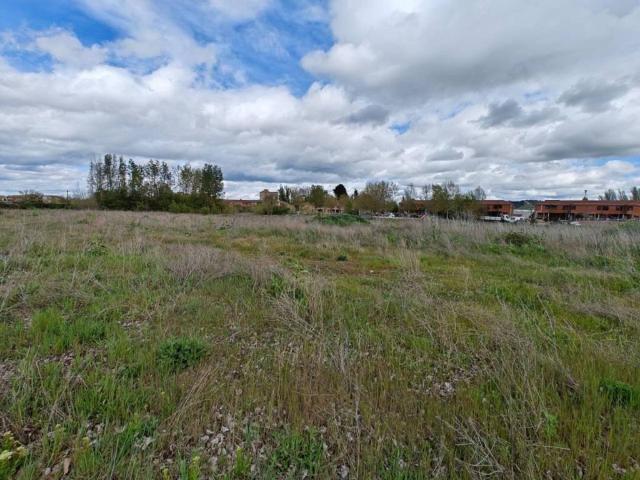 Terreno en venta en Dueñas, Castilla y León