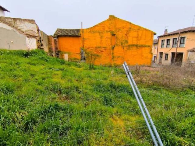 Terreno en venta en Dueñas, Castilla y León