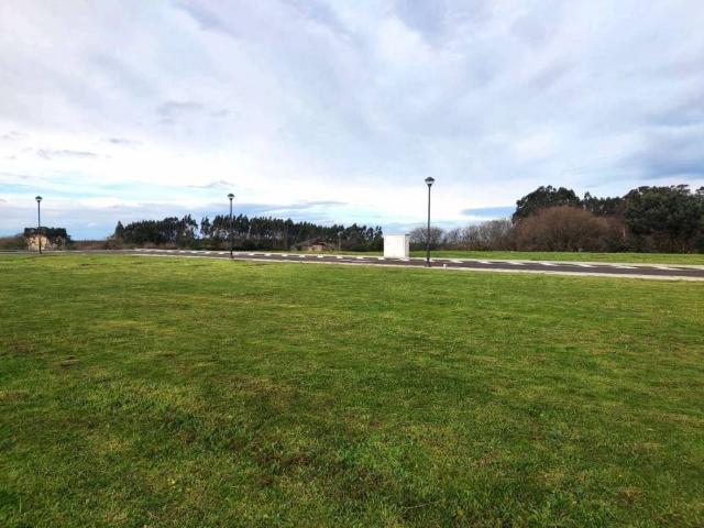 Terreno en venta en El Franco, Asturias