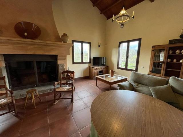 Terreno en venta en El Pedroso, Andalucía