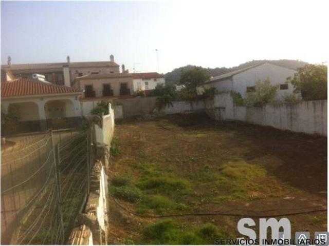 Terreno en venta en El Pedroso, Andalucía