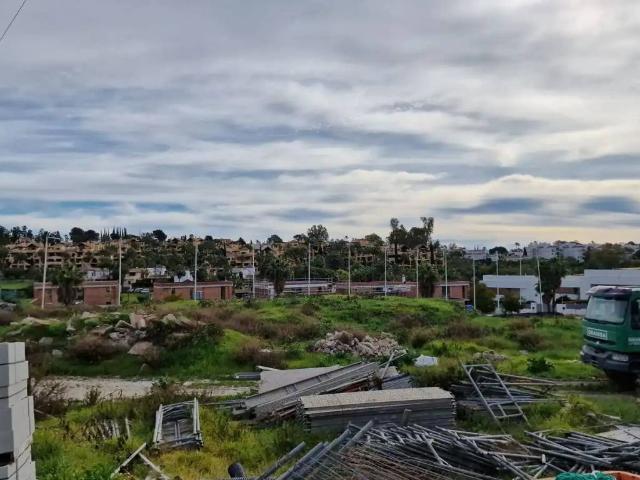 Terreno en venta en Barriada Islas Canarias, Estepona