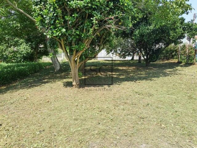 Terreno en venta en Fene, A Coruña