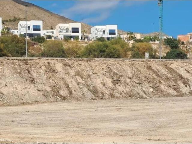 Terreno en venta en la Marina Baixa, Valencia