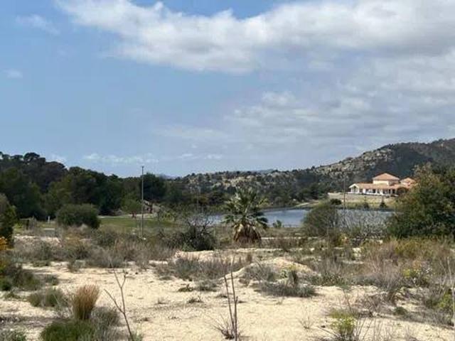 Terreno en venta en la Marina Baixa, Valencia