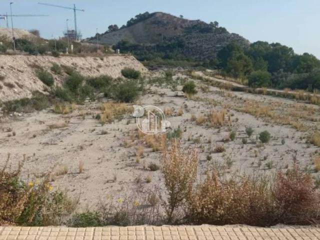 Terreno en venta en la Marina Baixa, Valencia