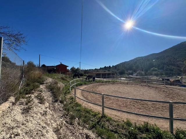 Terreno en venta en la Marina Baixa, Valencia