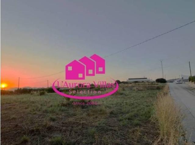 Terreno en venta en Gata De Gorgos, Valencia