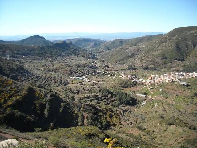 Terreno en venta en Gátova, València / Valencia