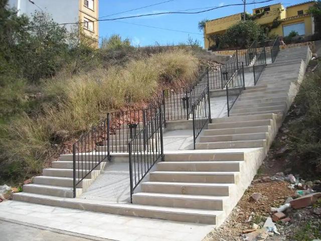 Terreno en venta en Gátova, València / Valencia